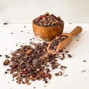 گرانولا شکلاتی
